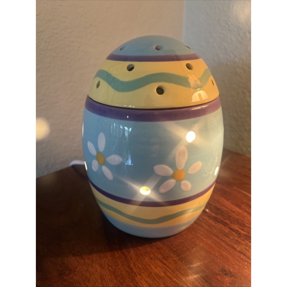 Scentsy Easter Egg Full-Size Plug-in Wax Warmer RETIRED NIB